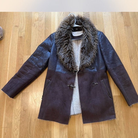 Jessica Simpson Women's Faux Fur Collar Jacket (almost famous style) jacket - Picture 3 of 7